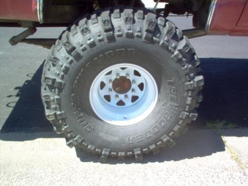 per-swamper-boggers-white-15x12-8-lug-rims-swamper.jpg