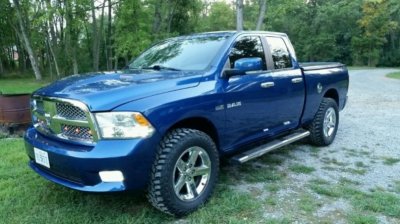 4th-Gen-Leveled-Ram-1500-on-35-Inch-Tires-Blue.jpg